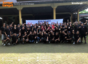 Jasa Outbound Di Trawas Untuk PT Tri Dominitama 3 Hari, informasi lebih lanjut mengenai outbound di trawas dengan menghubungi kami di : 081231382110 atau dapat juga melalui surel kami di timurlangitind@gmail.com dan anda juga dapat mengunjungi sosial media kami perihal kegiatan yang dapat kami laksanakan.